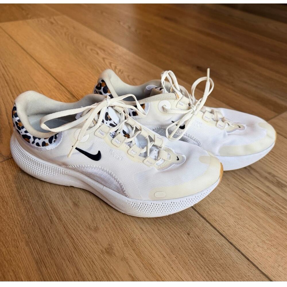 Nike React Escape Run White Leopard Print Running Shoes Women's 7.5 NWOT